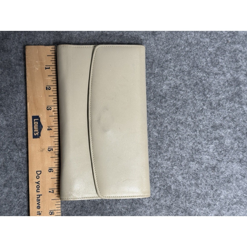 COACH VINTAGE BONE LEATHER STERLING CLUTCH Wallet - Picture 8 of 8